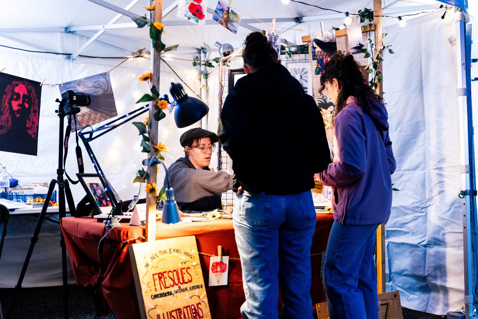 Le village artistique du festival PHNMN Fréquences 2025