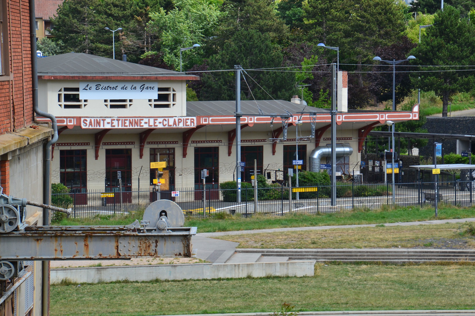 La salle Le Clapier, ancienne gare à Saint-Étienne